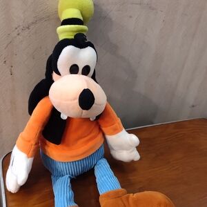 Disney Scensty Buddy Goofy Plush Doll Stuffed Animals 16"